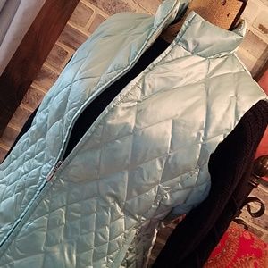 Lands End  Down Vest womens 10- 12 P